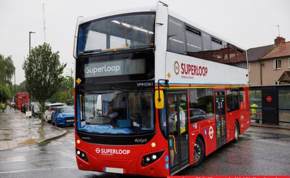 Superloop SL bus London